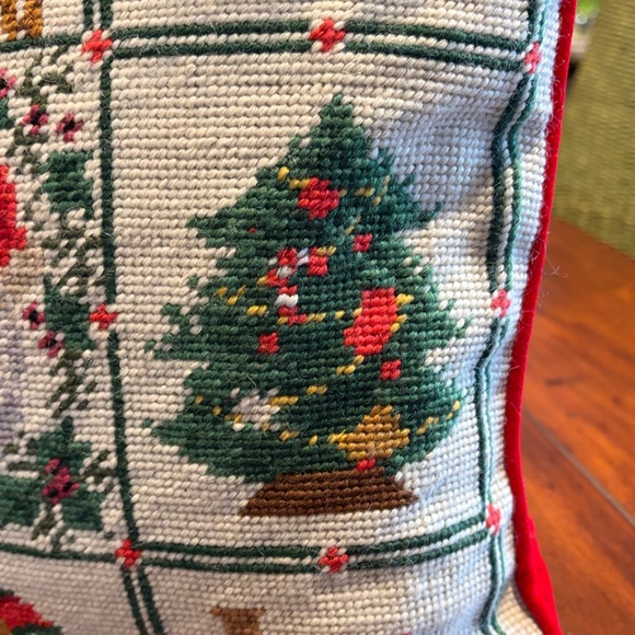 Vintage needlepoint Festive Holiday Pillow Santa NOEL Christmas velvet 15x15 - Picture 3 of 12